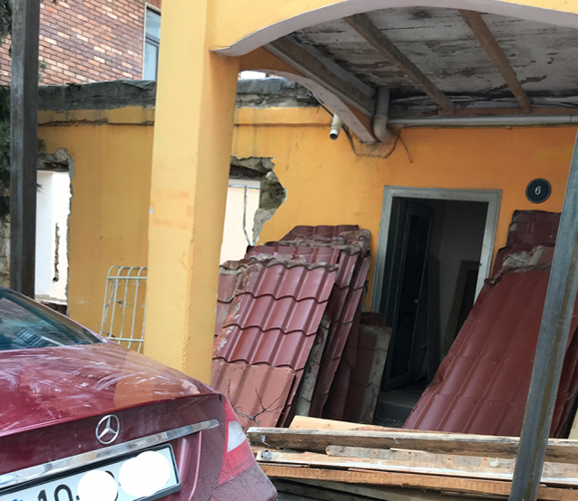 Mətanətin məşhur villası söküldü   - Pulu verilməyib? (VİDEO)